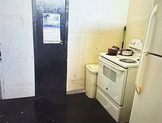 5th image of 6551 164th St