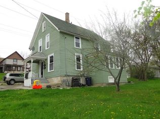 226 Mountain St, Elgin, IL 60123