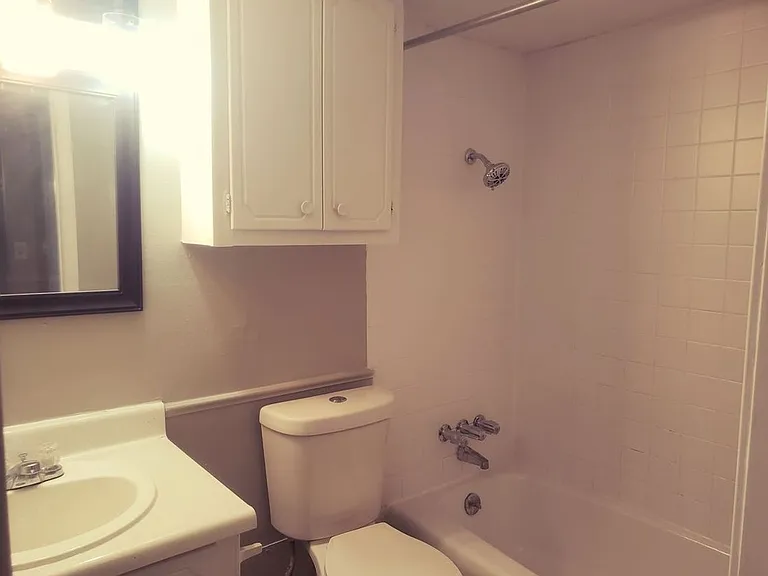 Villa Verde Apartments - $250 Off Move-In Costs! — Photo 9