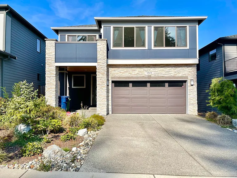 1525 184th St SW — Photo 1