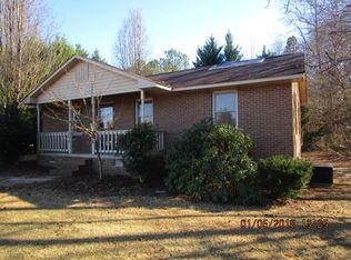 1407 Morgan Rd, Hodges, SC 29653