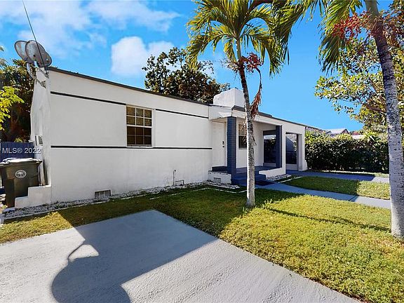 3rd image of 400 NW 46th St #1