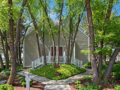 420 Oselka Dr SUITE 213, New Buffalo, MI, 49117