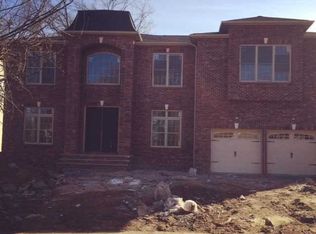 223 Berkeley Rd, River Edge, NJ 07661