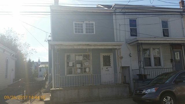 1st image of 28 N Nichols St
