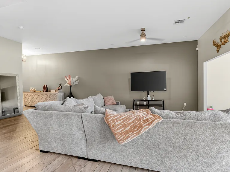 13637 Baja Vista Ct — Photo 12