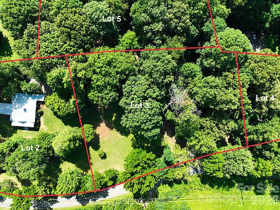 3rd image of 371 Chunns Cove Rd