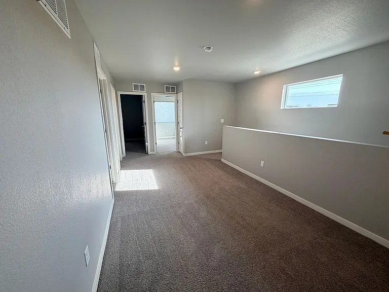1353 Reynolds St #18E — Photo 11