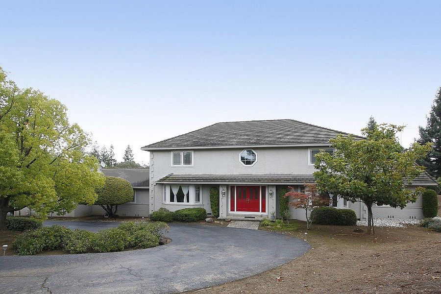 1st image of 26650 Snell Ct
