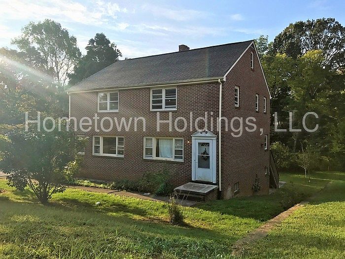1st image of 4320 Cresthill Dr #4322