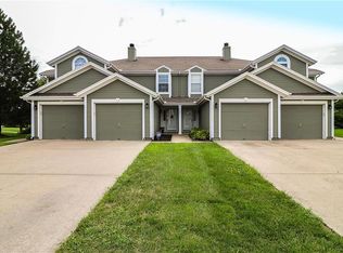5514 NW Moonlight Meadow Dr #69-D, Lees Summit, MO 64064
