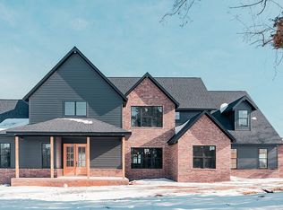 18488 Lake Sequoyah Rd, Fayetteville, AR 72701