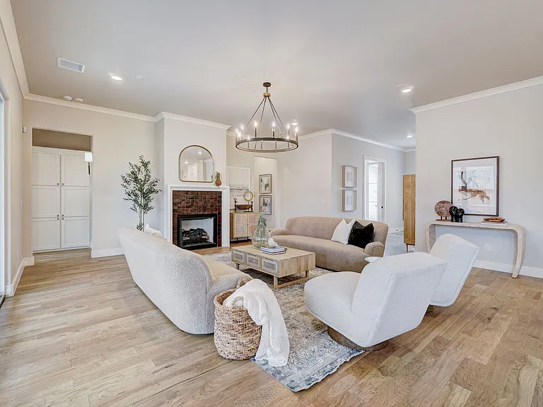 4016 Stone Hill Ln — Photo 6