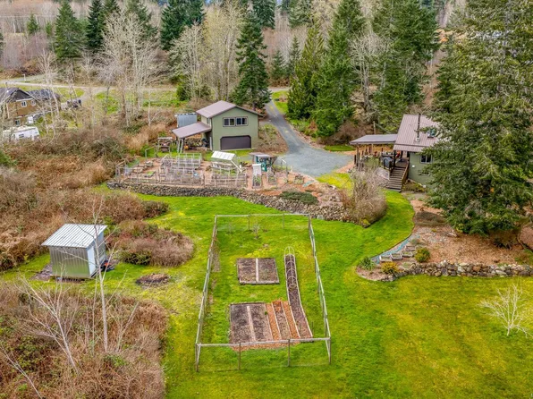 6590 Country Rd, Comox Valley, BC V0R 1W0