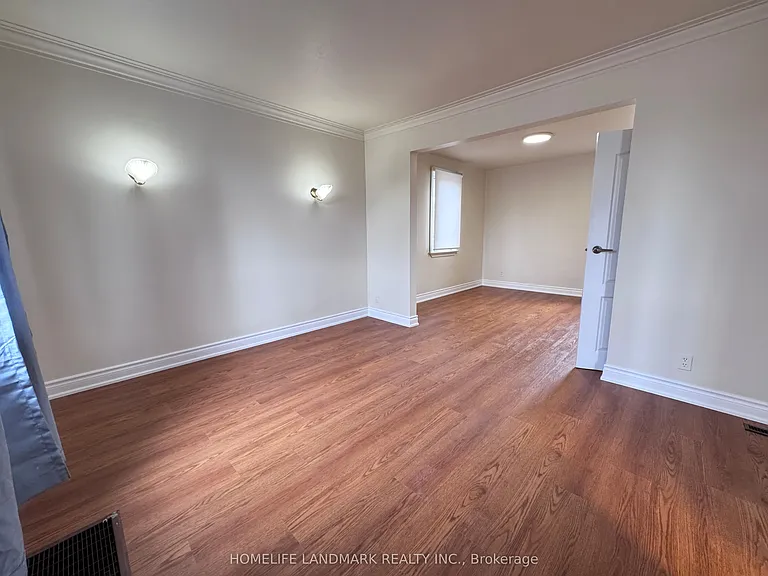 121 Bishop Ave — Photo 14