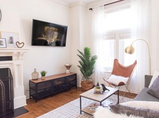 129 Bathurst St, Toronto, ON M5V2R2