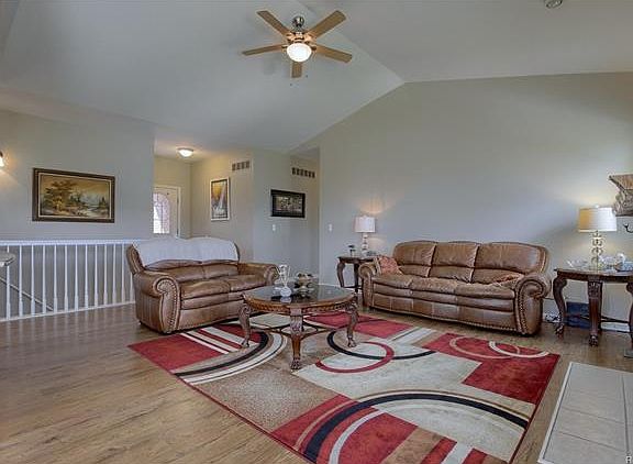 2nd image of 52200 Kings Pointe Dr