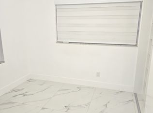 1822 SW 102nd Pl, Miami, FL 33165