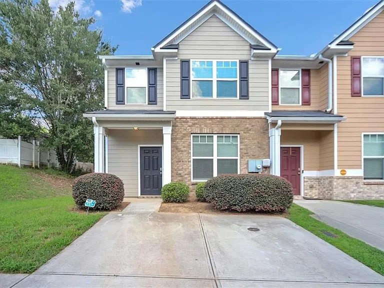 2626 Parrish Ct — Photo 1