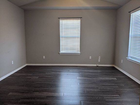 4th image of 6A Holly Dr