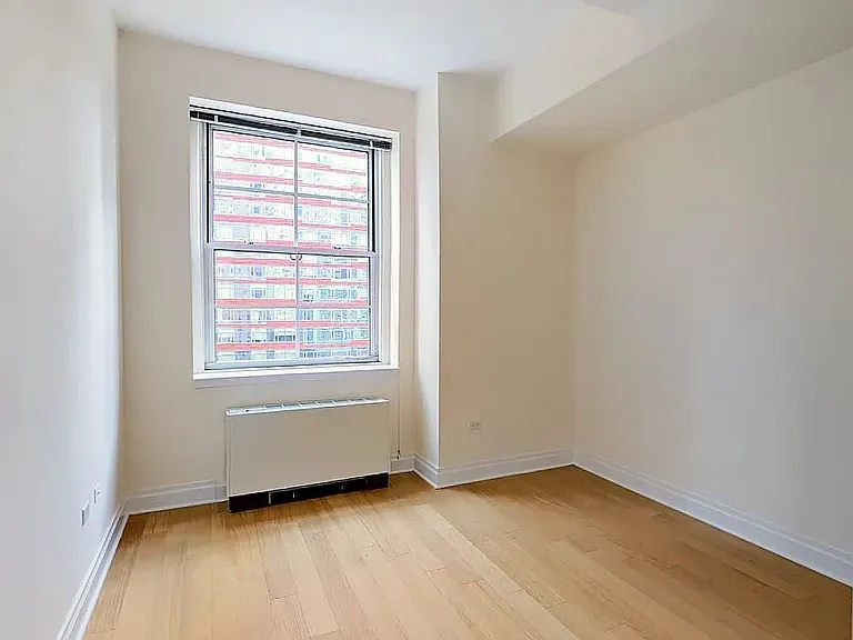 21 West St #10B — Photo 5