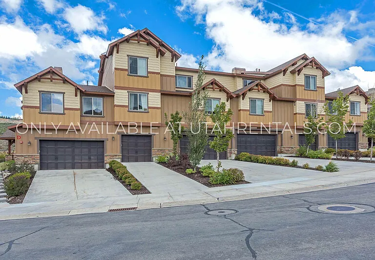 13412 N Alexis Dr — Photo 1