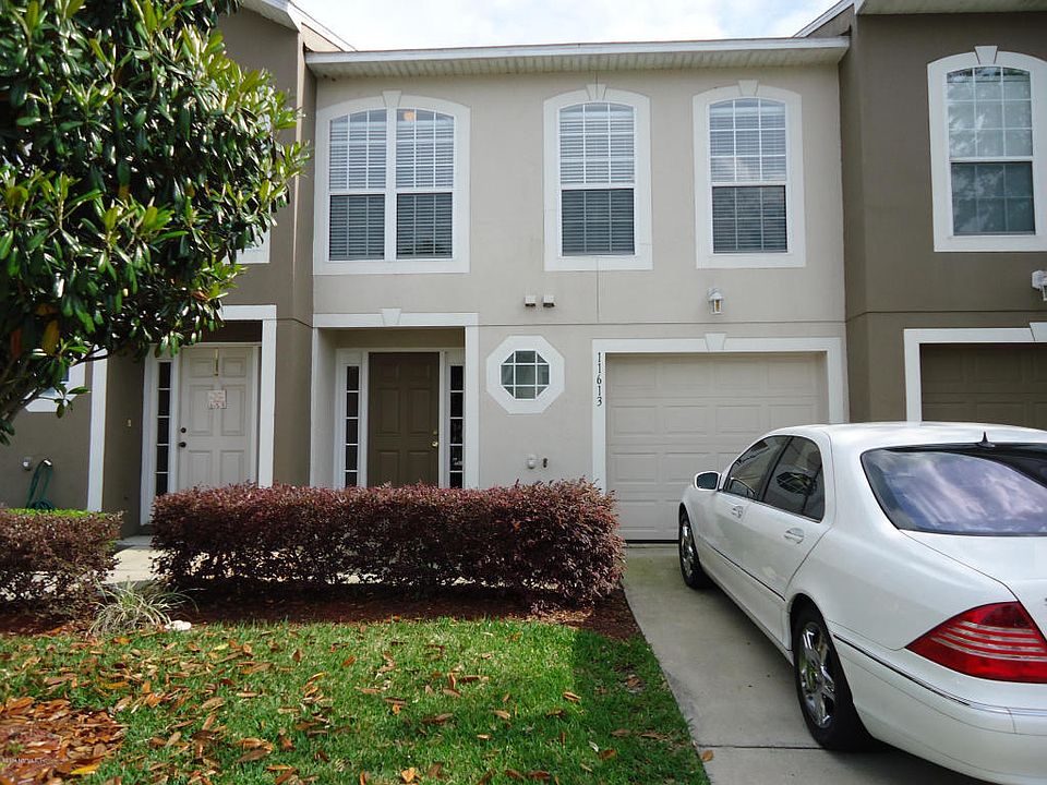 1st image of 11613 Hickory Oak Dr