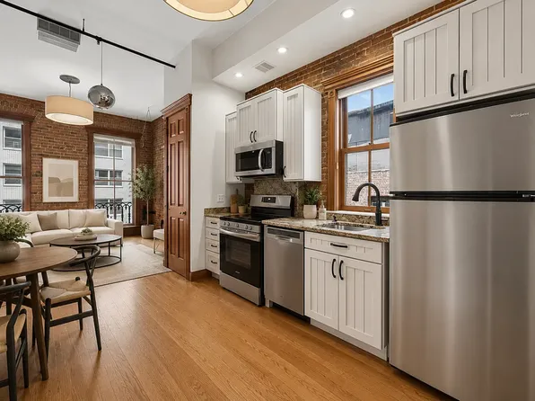 130 West 10th Street image 1 of 7