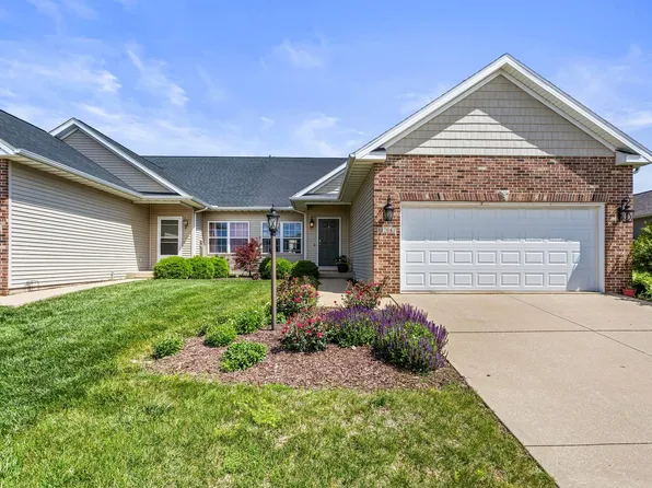 1704 Timber Wolf Ln, Mahomet, IL 61853