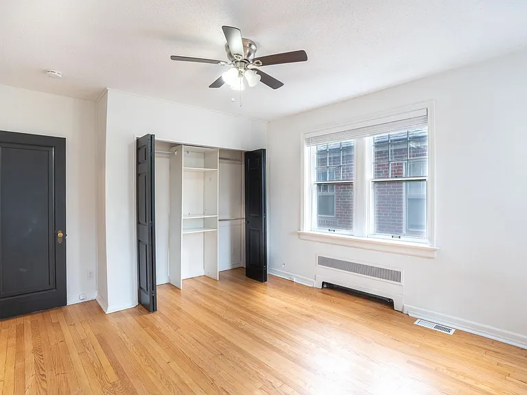 5018 Miami St — Photo 10