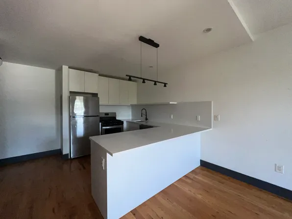 568-572 Communipaw Avenue image 1 of 10