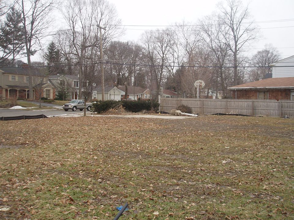1st image of 1083 S Glenhurst Dr