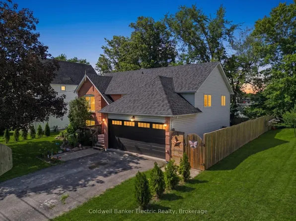 3 Maple Ave, Asphodel Norwood, ON K0L 2V0