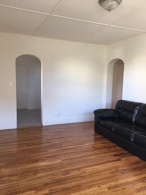 2nd image of 5 Hancock St #6