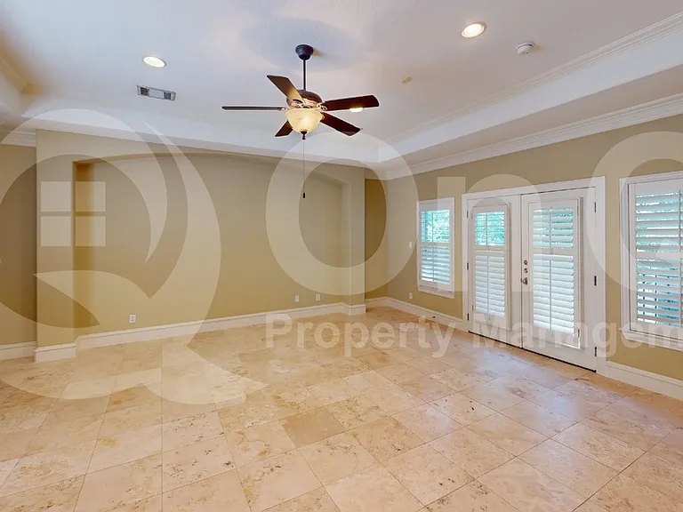 4516 Gilbert Ave — Photo 10