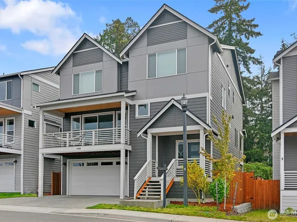 2000 NW Rustling Fir Lane, Silverdale, WA 98383