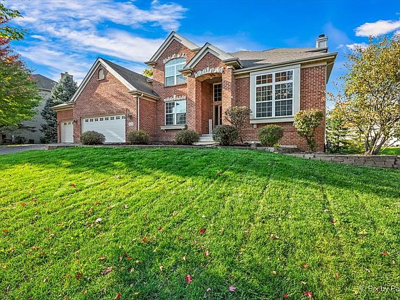 4th image of 422 Maple Leaf Ln