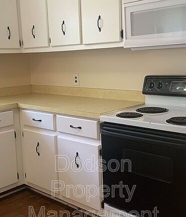 2nd image of 119 Austin Dr