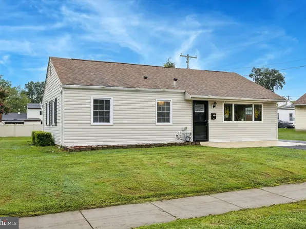 3852 Dresher Rd, Bensalem, PA 19020