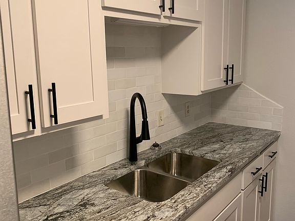 5th image of 714 McClenny Dr #712