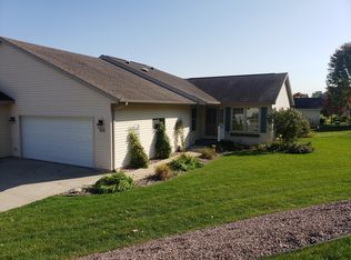 605 Honeygold Ct, La Crescent, MN 55947
