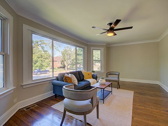 3rd image of 10541 S Normal Ave