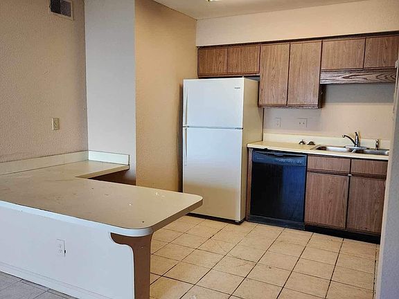 3rd image of 791 ASSISI Lane #2202