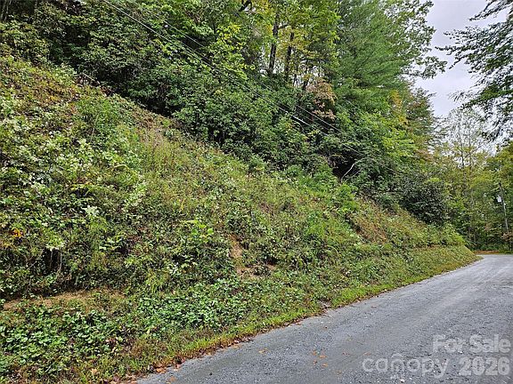 2nd image of 0 Rainbow Cir #8