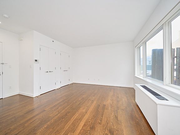 5th image of 1209 Dekalb Ave APT 102
