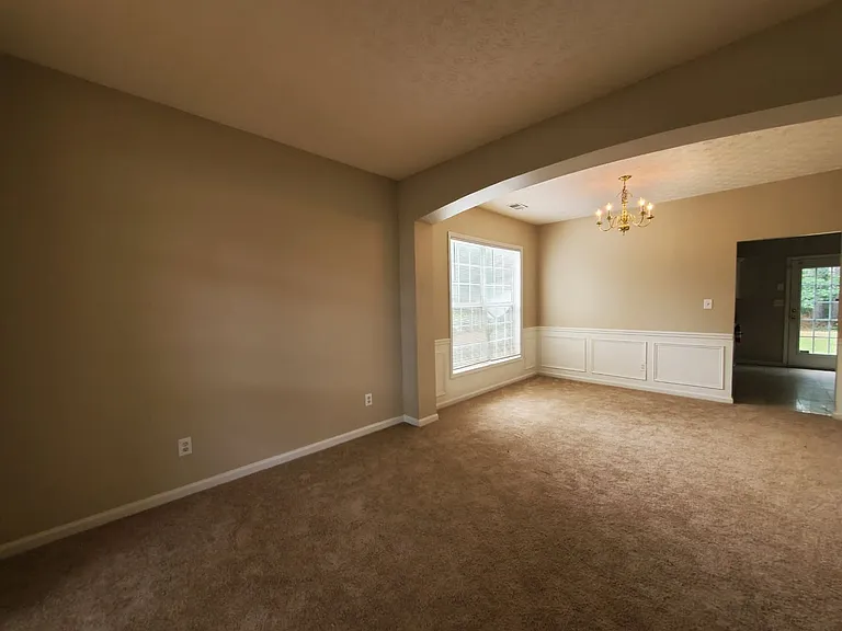 1031 Maple Leaf Dr — Photo 13