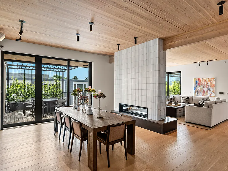 2871 SE Division St #302 — Photo 25
