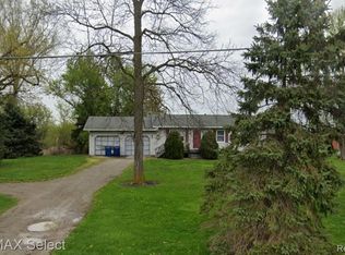 6300 Reid Rd, Swartz Creek, MI 48473