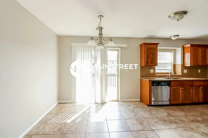 7215 Rymeg St — Photo 3