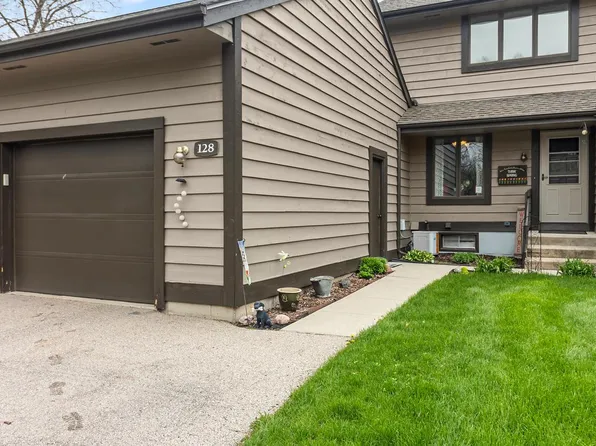 128 Glenview COURT, Janesville, WI 53548